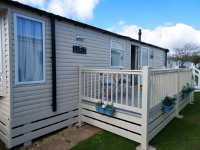 Shorefield Country Park Self-Catering Holiday Home, Lymington